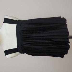 H&M Black Square Neck Pleated Flowy Tank Top, Size XS